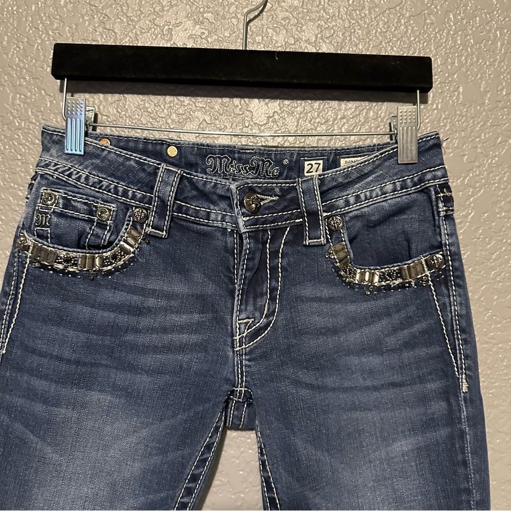 Miss Me bedazzled booty boot cut Jean - Picture 7 of 8